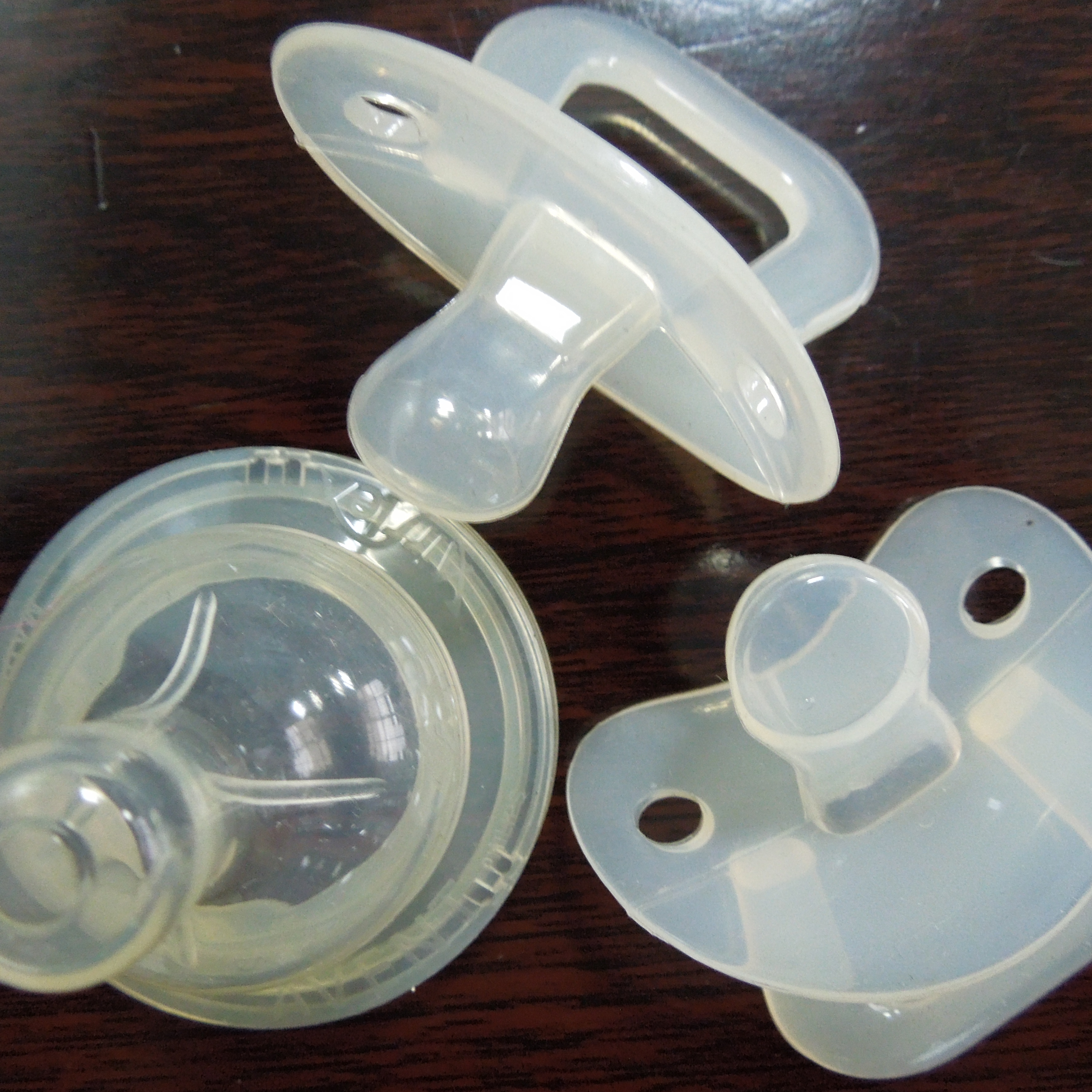 母嬰行業矽(guī)膠廠家有哪些 母嬰行業矽(guī)膠廠家有哪些