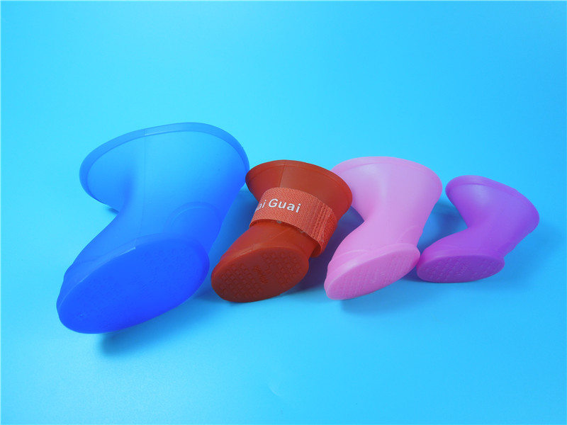 矽(guī)膠寵物鞋