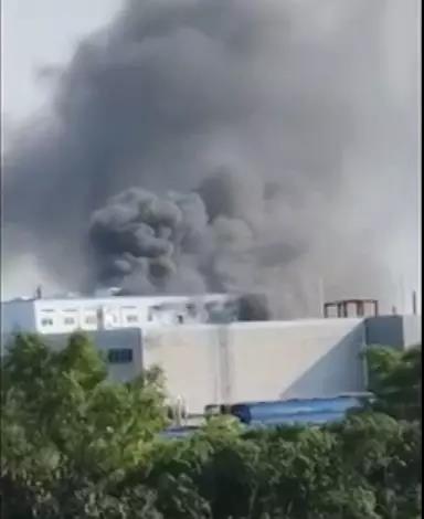 164736j5xxnr92nt0zc5x5.jpg 164736j5xxnr92nt0zc5x5.jpg