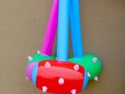 矽（guī）膠充氣玩（wán）具錘