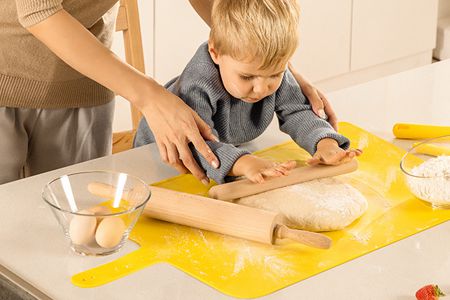 矽膠擀（gǎn）麵板