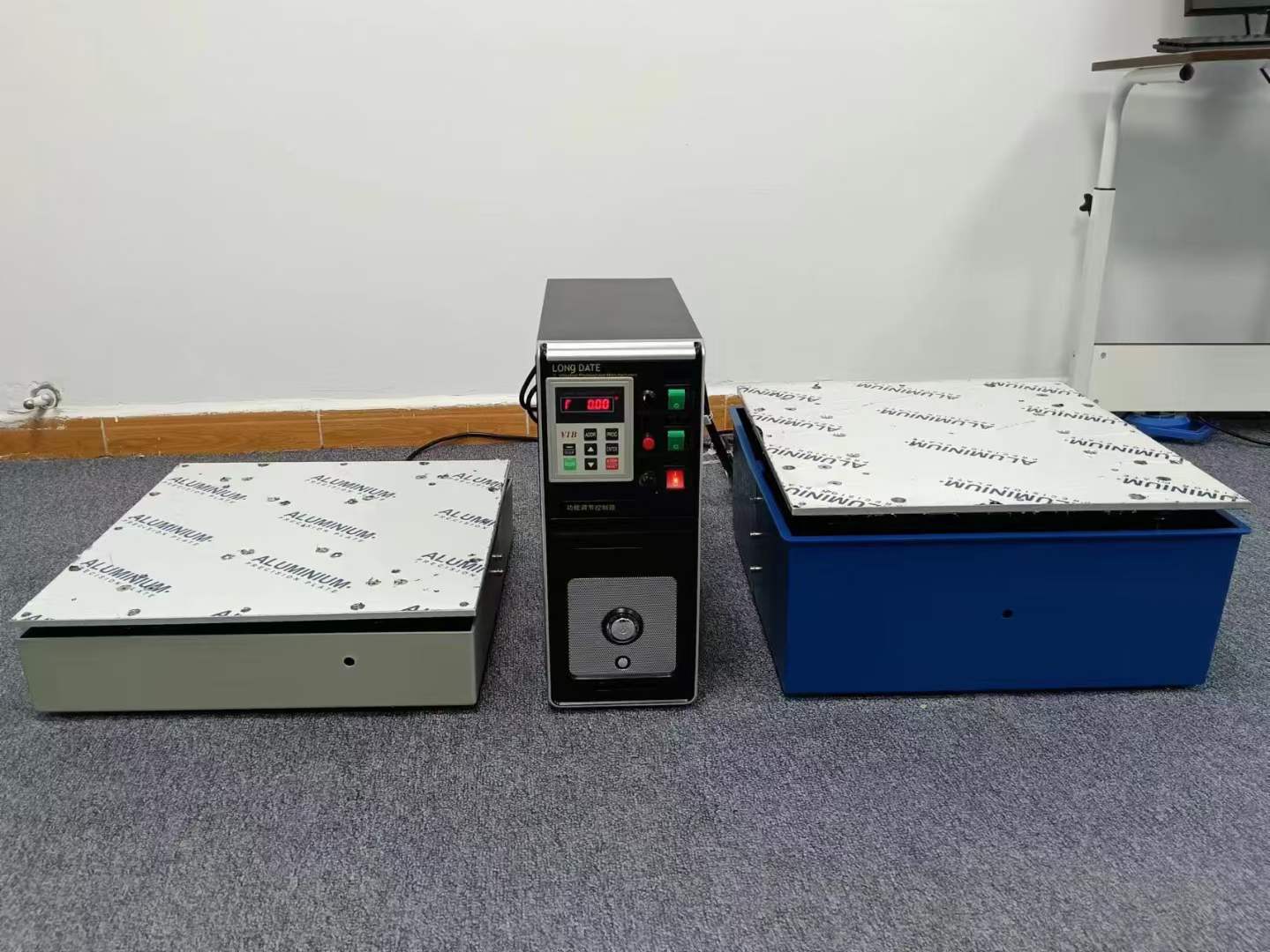 分體式電磁式振動台