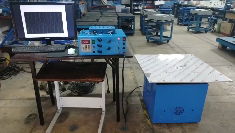 電池封裝檢測設備電磁（cí）振（zhèn）動台