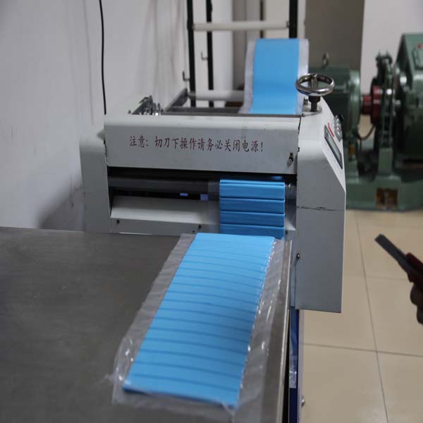 深圳搪膠批發市場在哪裏