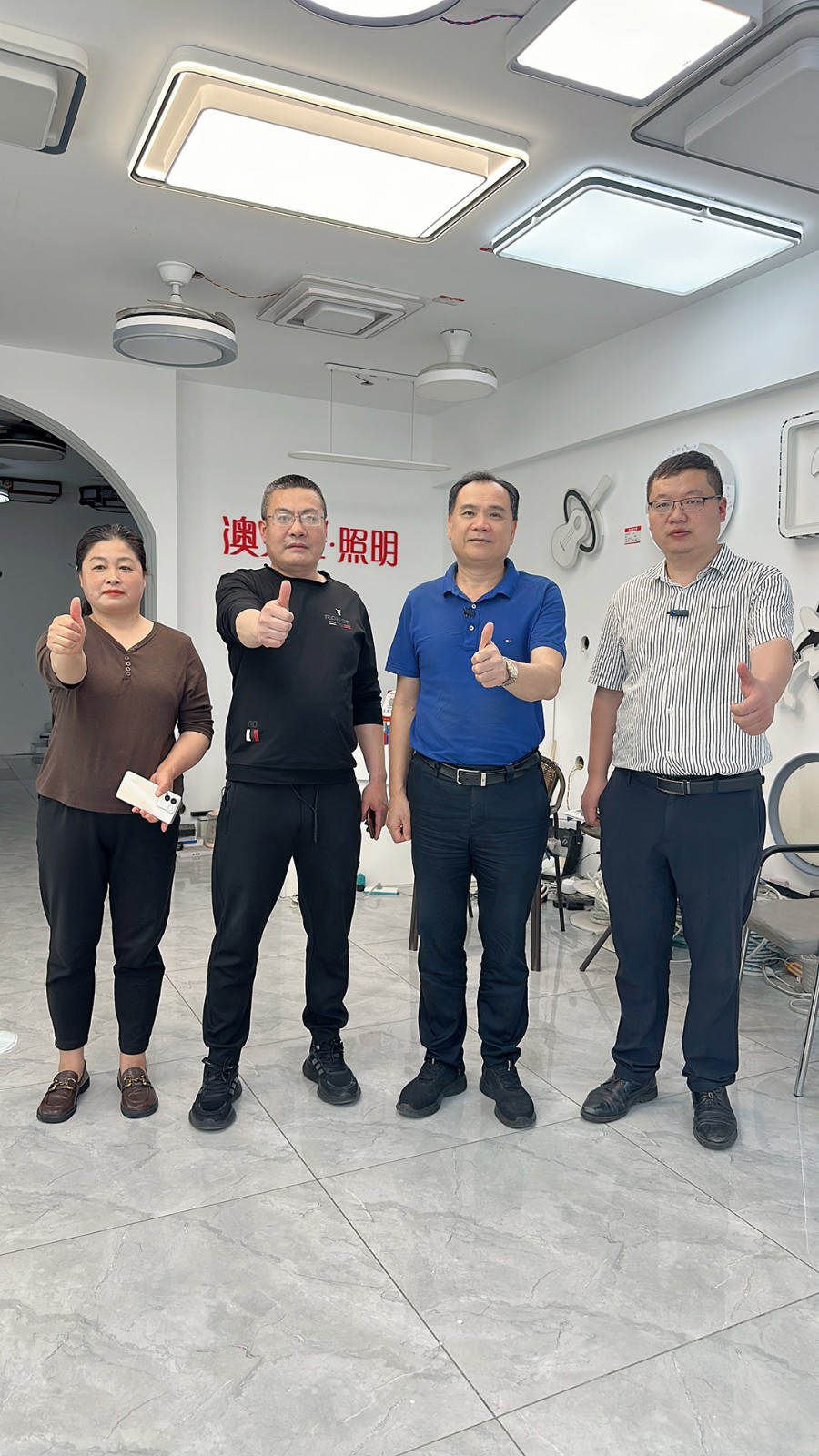 “微光已現、何懼遠行”草莓视频在线(shì)照明開啟(qǐ)北方(fāng)市場(chǎng)新征程